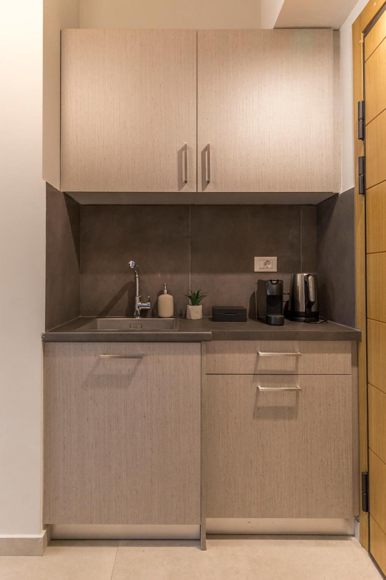 Cubes Living Goudi * Ateny