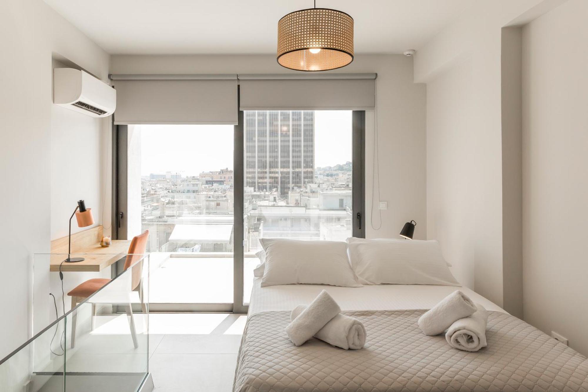 Cubes Living Goudi Apartament *